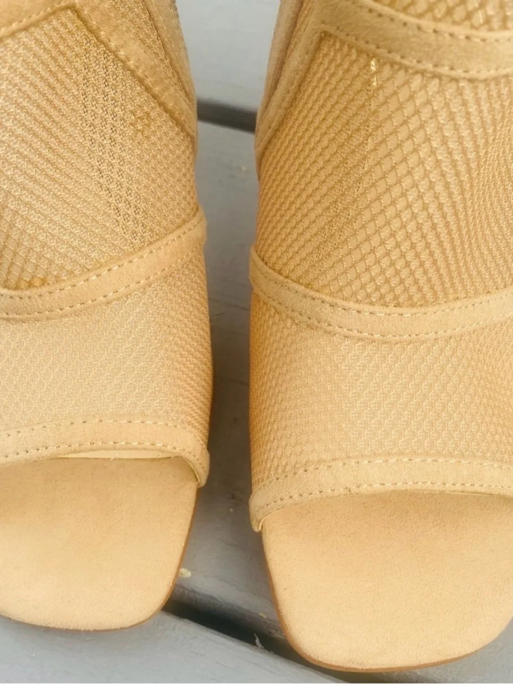 Jessica Simpson Jassie Mesh Peep Toe Booties Beige/Tan Size 8.5 NWOT
